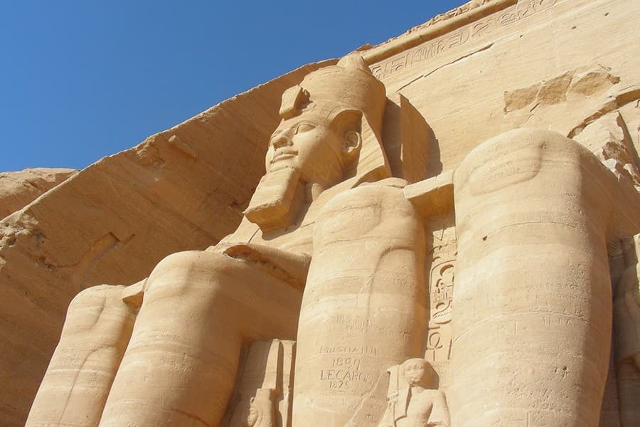 Excursao de Um Dia aos Templos de Abu Simbel a Partir de Aswan de Aviao