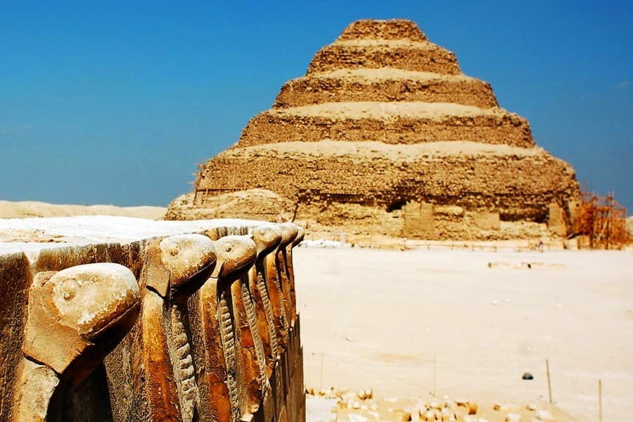 Excursao de Escala as Piramides de Giza, Sakkara e Mefis