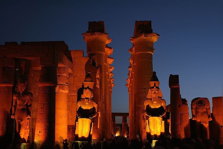 Espetáculo de Som e Luz no Templo de Philae em Assuã