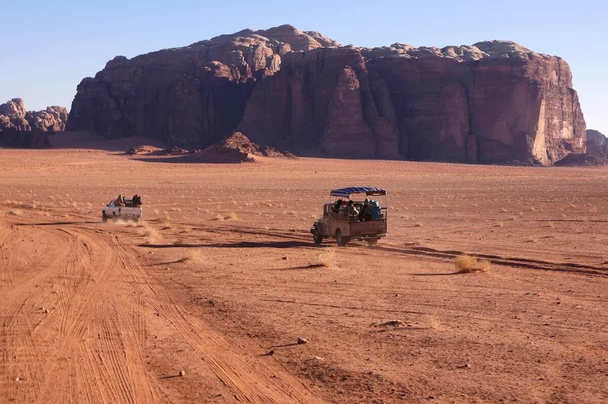 Excursao em terra a Petra e Wadi Rum