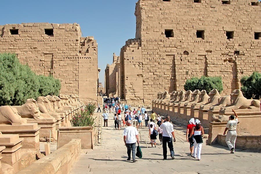 Silver Whisper - Mumbai a Atenas | Excursão de um dia a Luxor | 24 de maio de 2025 de Safaga