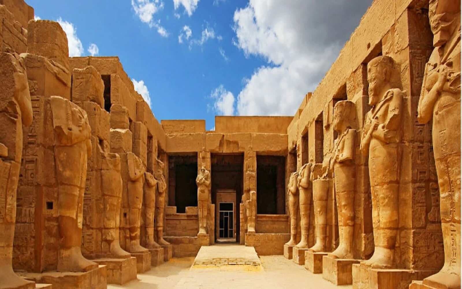 Excursao de Um Dia a Margem Ocidental e Oriental de Luxor a Partir do Aeroporto Internacional de Luxor