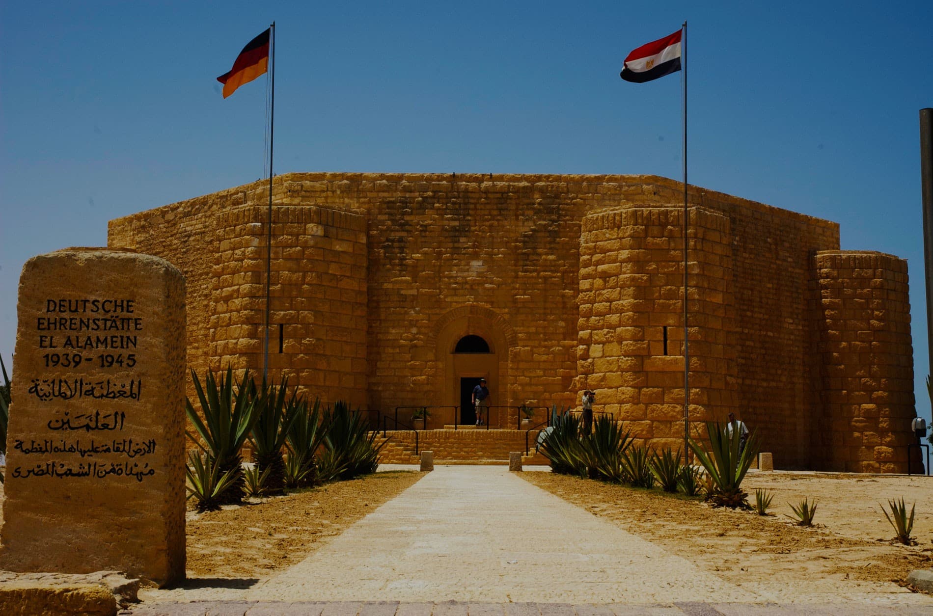 Excursao de Um Dia a El Alamein Saindo de Alexandria