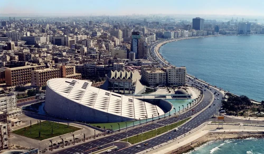 Silver Moon no Porto de Alexandria | Atenas a Atenas | Excursão de um dia em Alexandria