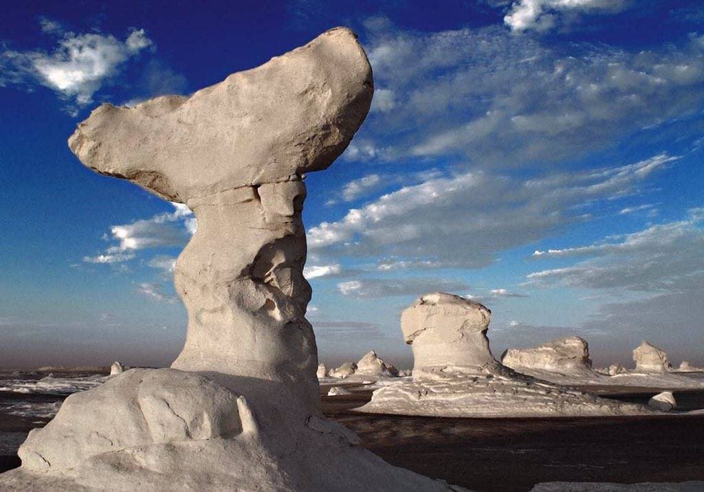 Excursao de Um Dia ao Oásis de Bahariya e Desertos Branco e Preto