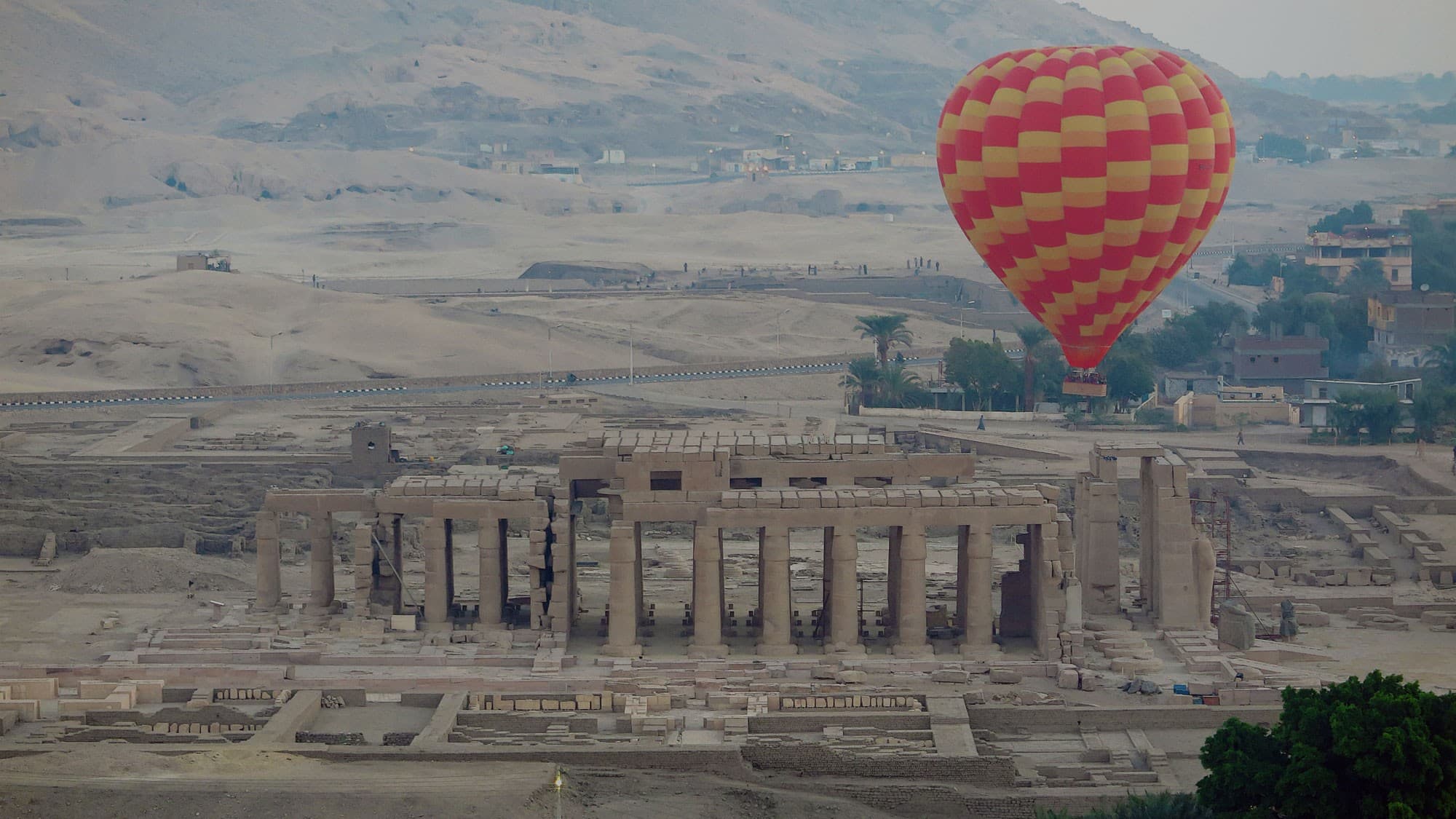Destaques de Luxor: Excursão de 1 Dia a Partir do Cairo de Avião