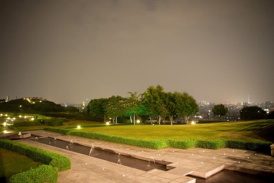 Excursao pelo Cairo a Noite no Nilo e no Famoso Parque