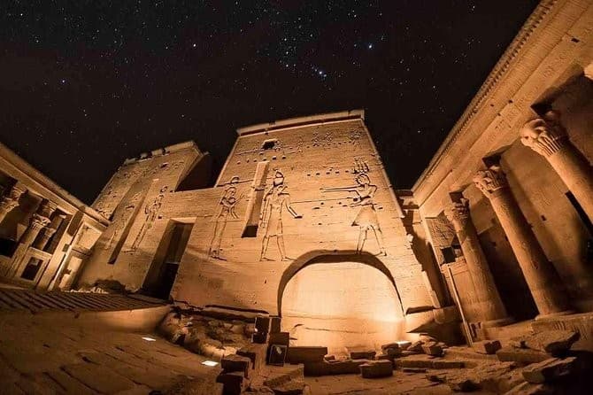 Espetáculo de Som e Luz no Templo de Philae em Assuã