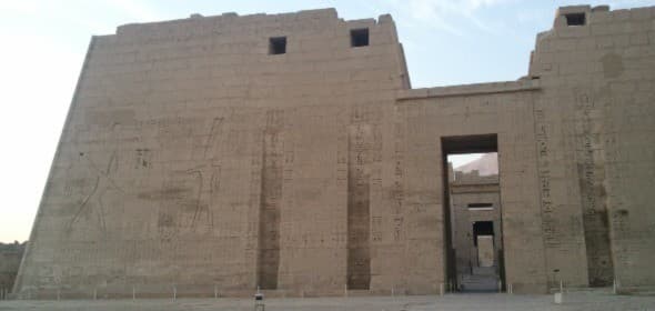 Luxor (Tombe dei Nobili, Tempio del Ramesseum, Tempio di Medinet Habu e Deir el-Medina)