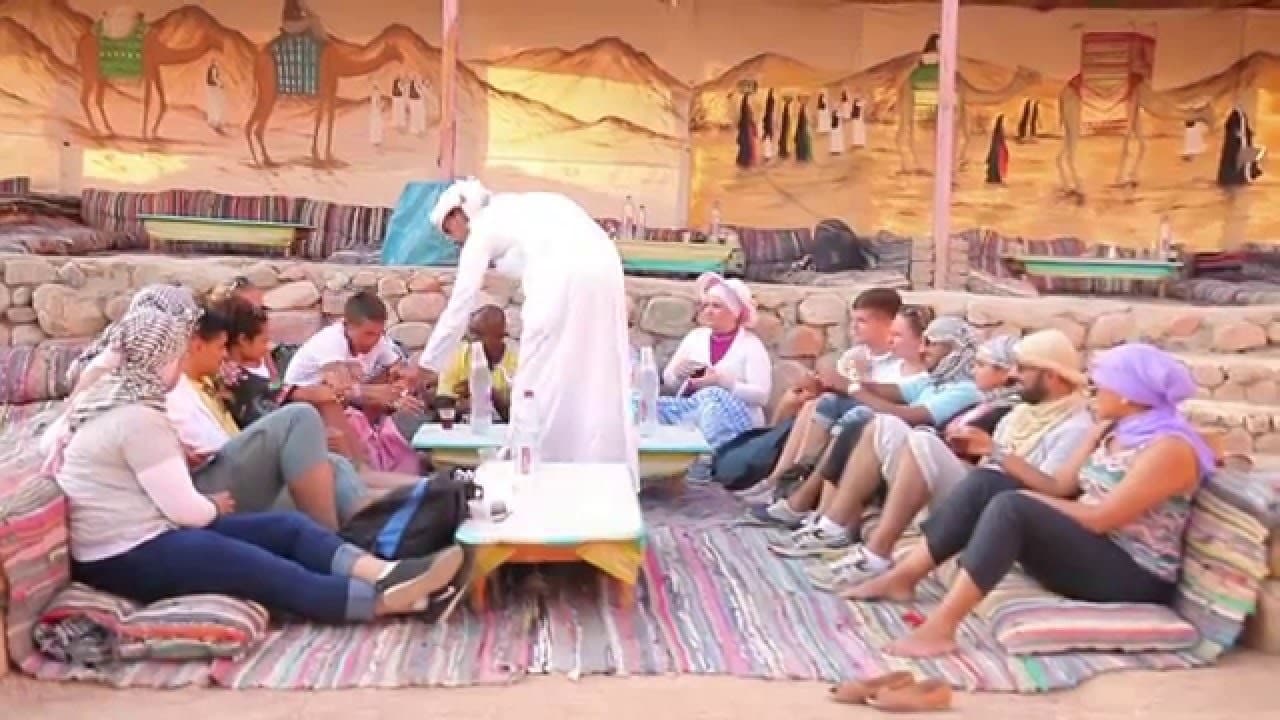 Churrasco Beduíno no Deserto Egípcio de 4x4 a partir de Hurghada