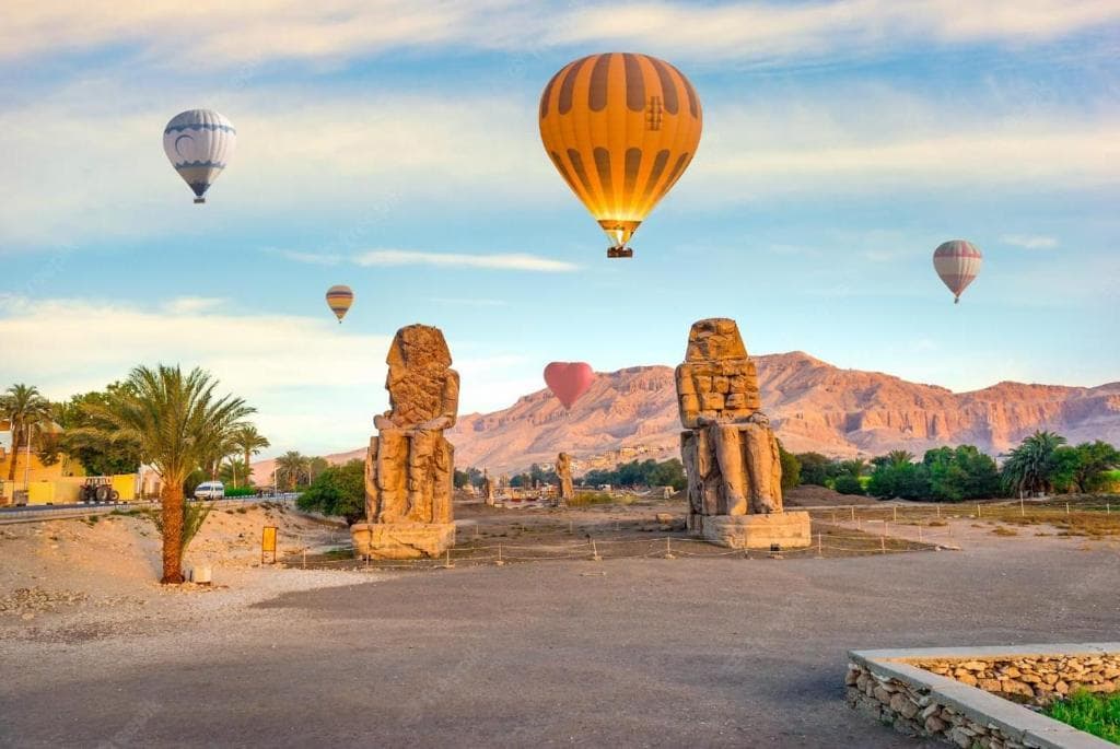 Volo in mongolfiera sulla sponda occidentale di Luxor e sul fiume Nilo